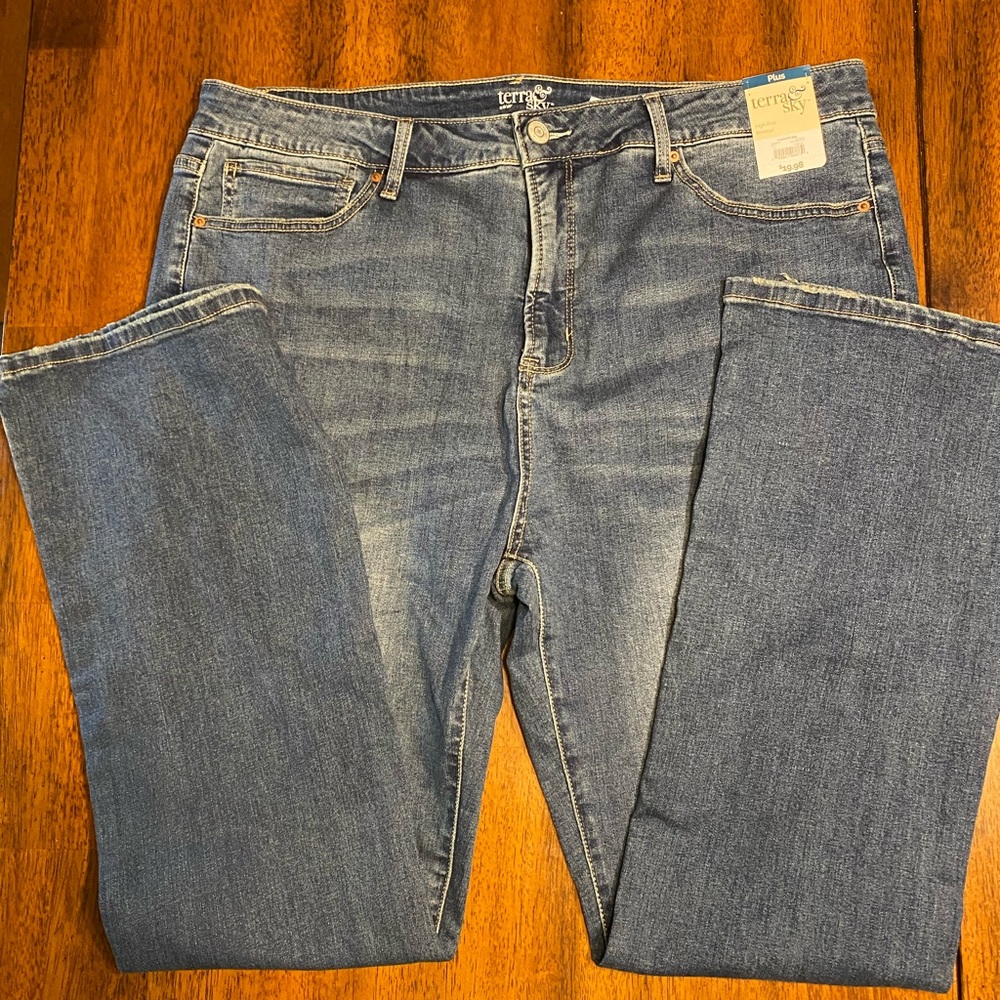 NWT Terra and Sky high rise bootcut jeans